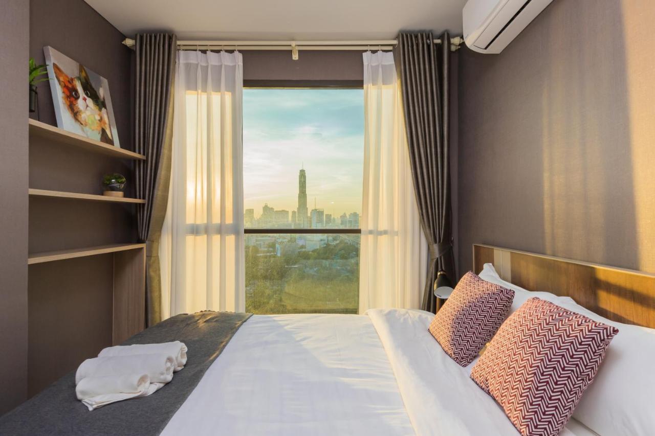 Lumpini Suite Phetchaburi-Makkasan Banguecoque Exterior foto